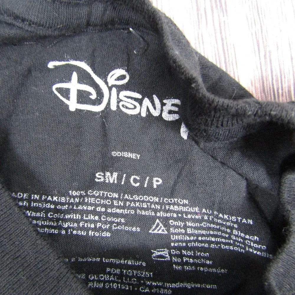 Disney Alice In Wonderland Cheshire Cat Shirt Mens Small We're All Mad Here Tee - Picture 2 of 5
